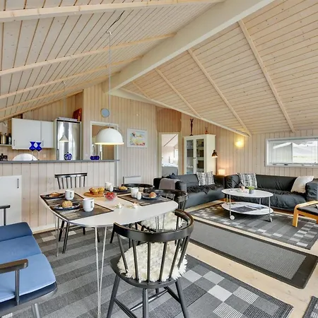 Finnja - 400m From The Sea By Interhome