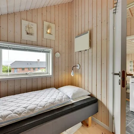 Finnja - 400m From The Sea By Interhome