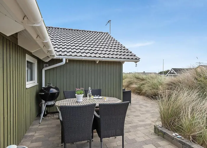 Finnja - 400m From The Sea By Interhome Vakantiehuis *