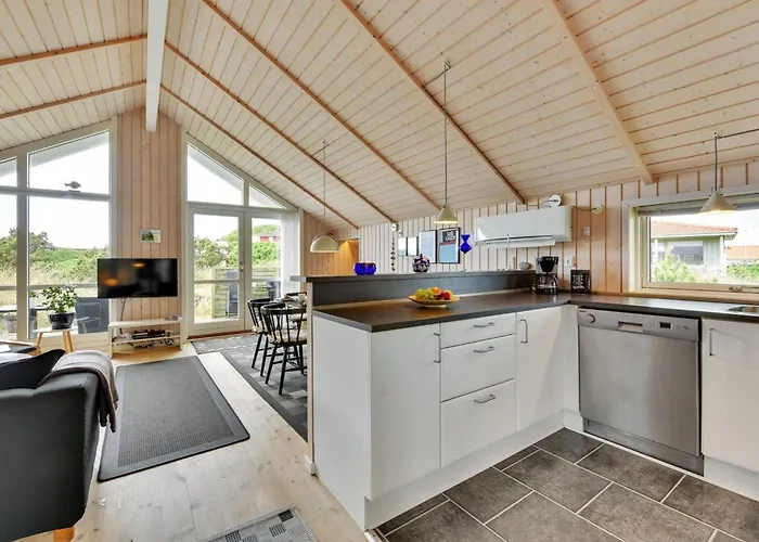 Finnja - 400m From The Sea By Interhome Vakantiehuis *